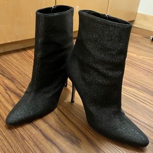Black sparkly Manolo Blahnik healed booties - Size 8